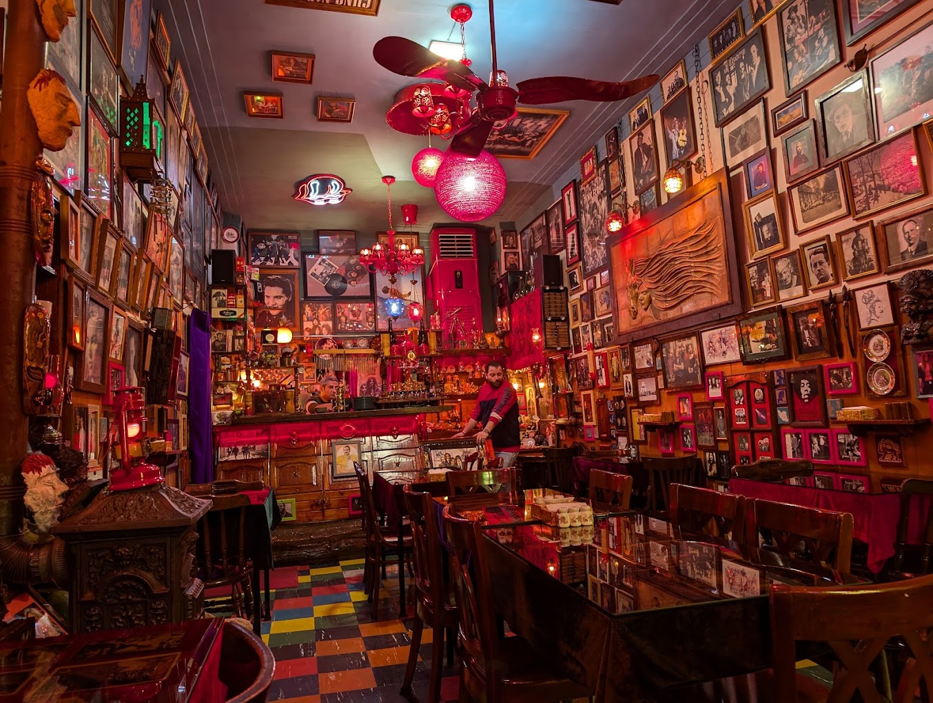 کافه های قدیمی تهران 