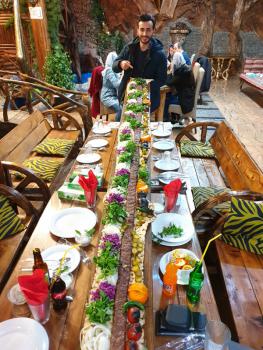 تبریز: چوخ اوزون کباب 3 متری و موسیقی زنده آذری